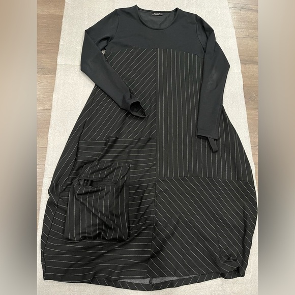 [3/40/US:L]NOR Denmark Black Long Sleeve Asymmetrical Striped Baggy Dress Funky - Picture 2 of 11